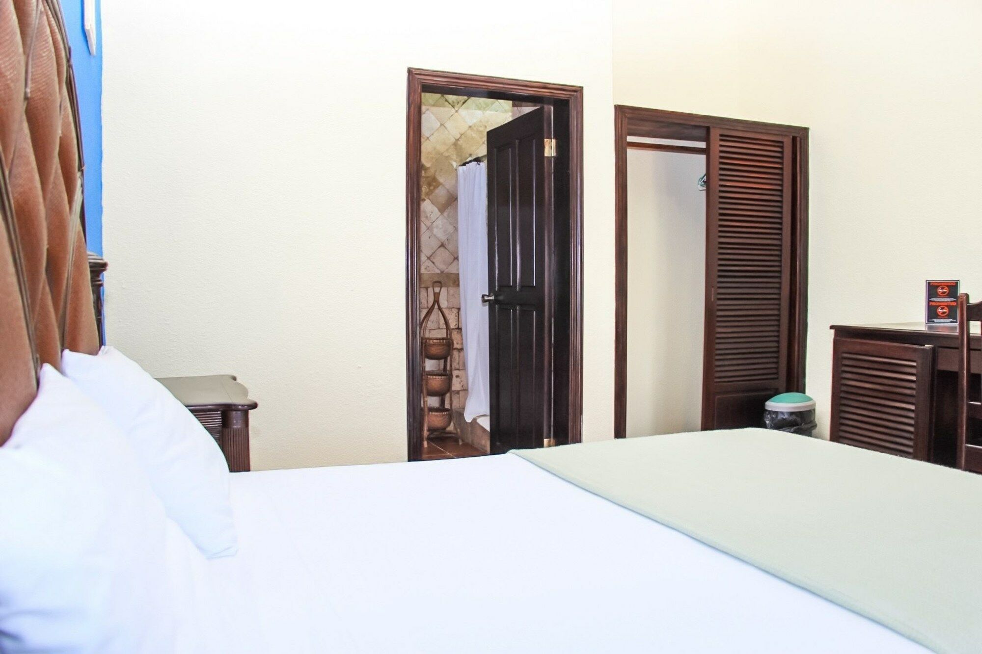 Cohoon Ridge West End Divers Resort מראה חיצוני תמונה